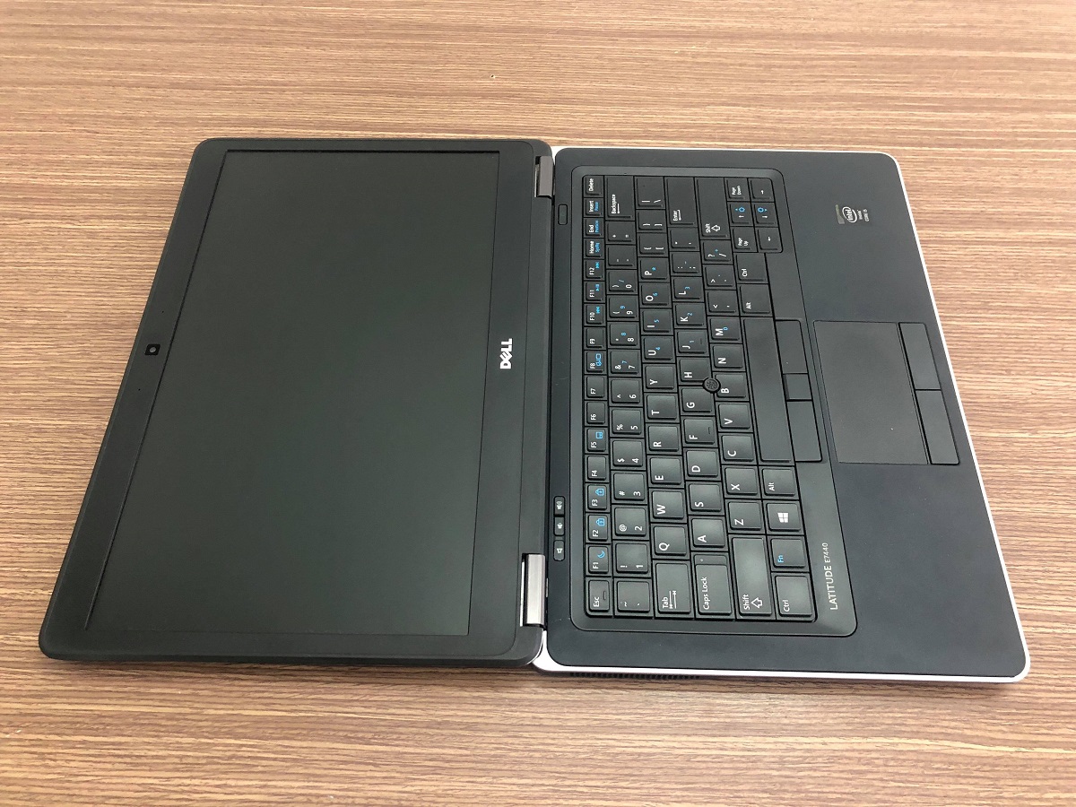 Dell Latitude e7440 Core i5,Ram 8GB,SSD 256GB,intel HD Graphics 4400,14inch mỏng nhẹ